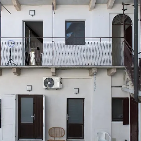 Complex Levoasi Apartment Stresa