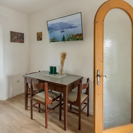 Apartment Complex Levoasi Stresa