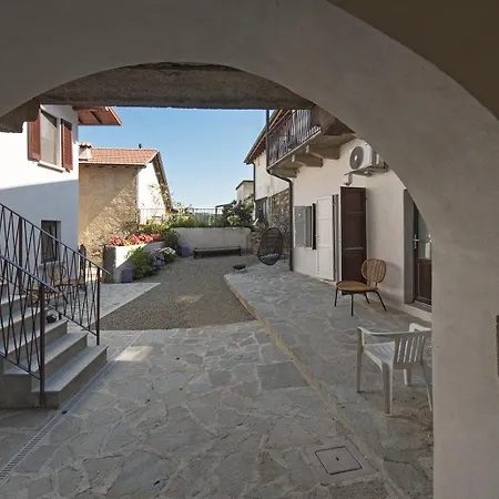 Apartament Complex Levoasi