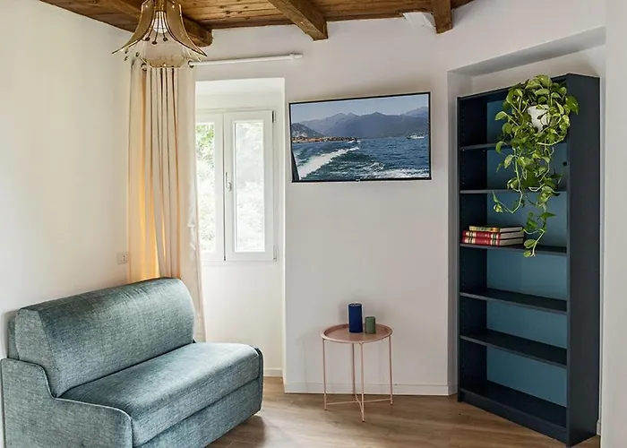 Apartament Complex Levoasi *